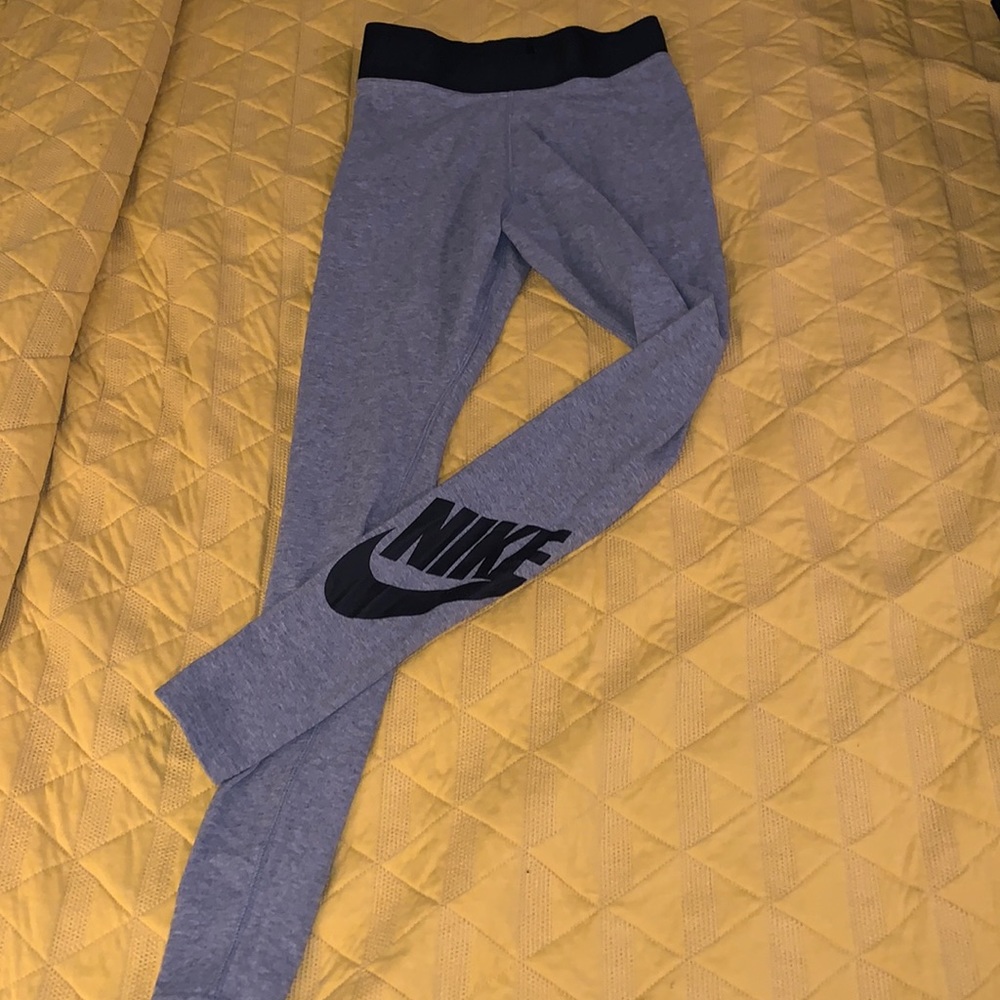 Gray Nike leggings
